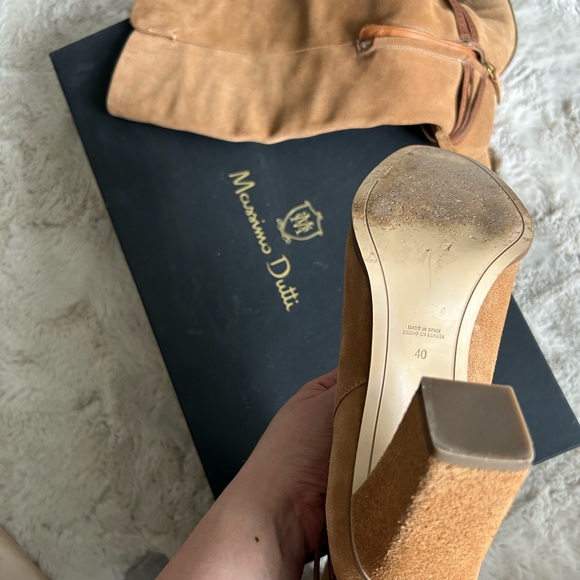 Boots - Picture 2 of 6